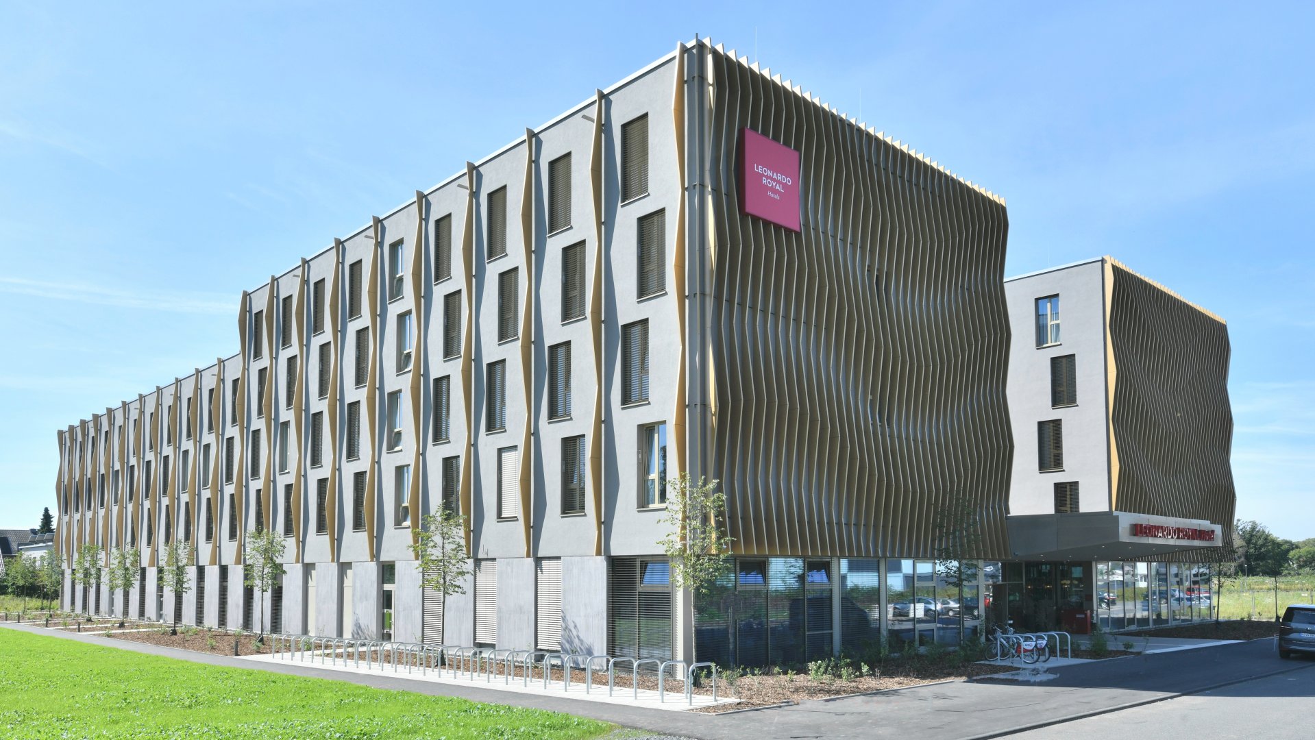Von der Luftfahrt inspiriert - Leonardo Airport Hotel