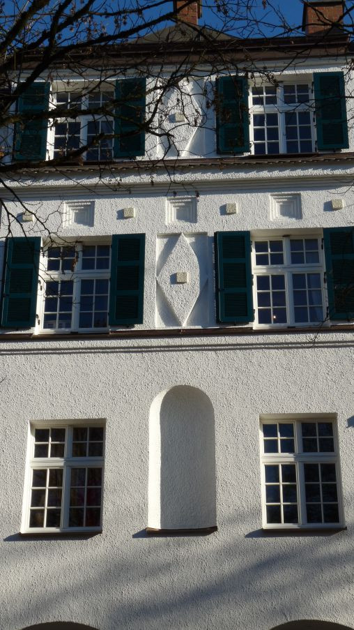 Mehrfamilienhaus - München
