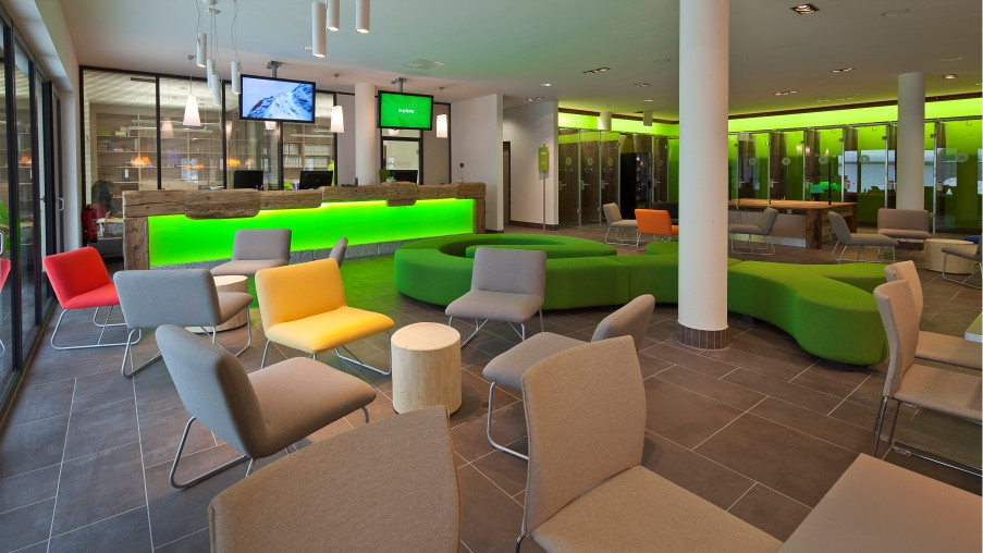 Explorer Hotel